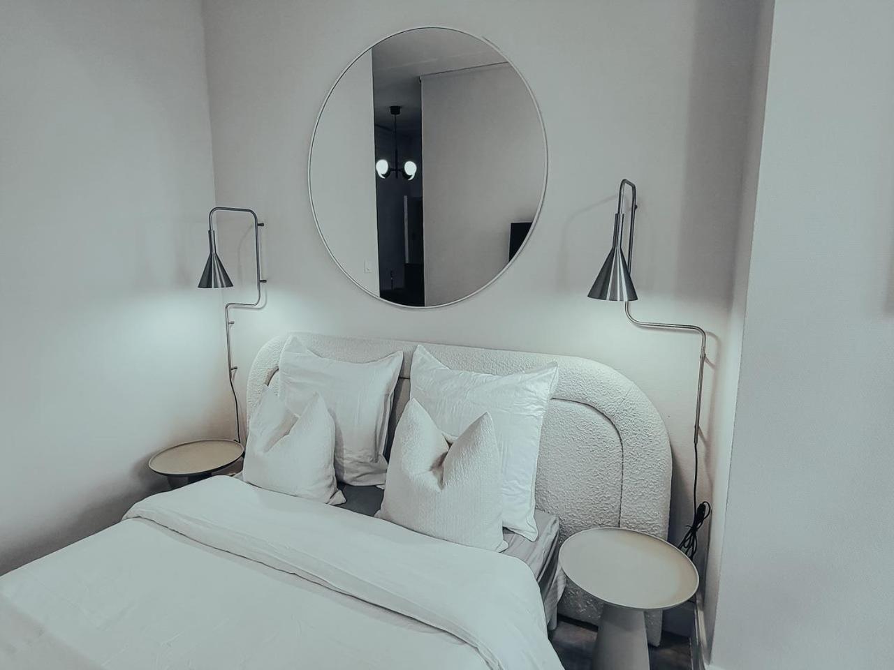 Suite Onega Lyon Exterior photo