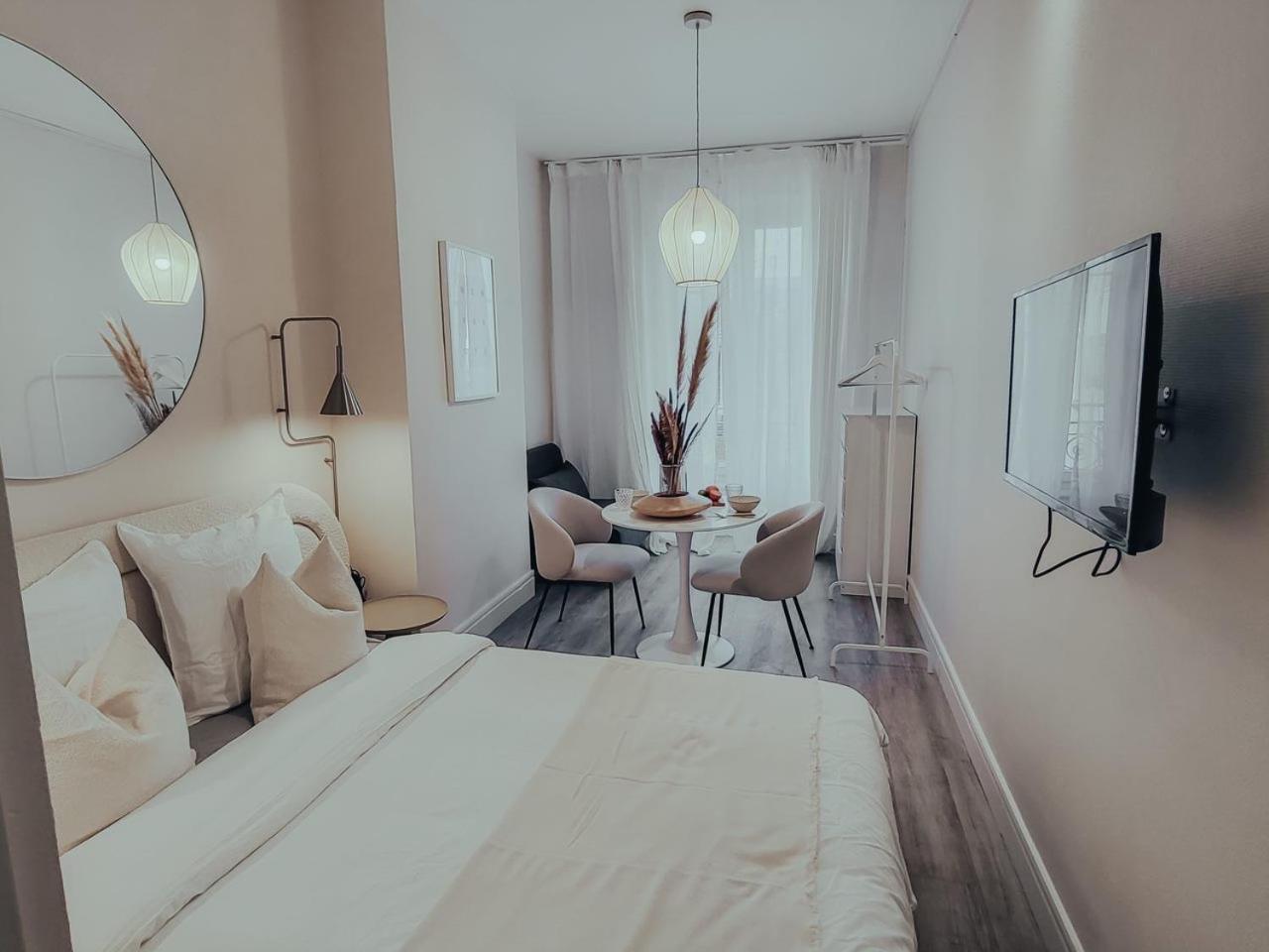 Suite Onega Lyon Exterior photo