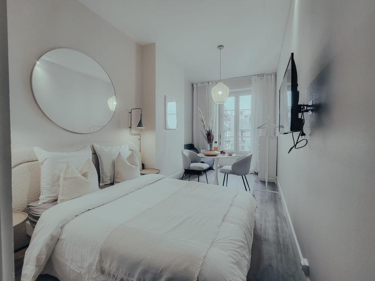 Suite Onega Lyon Exterior photo